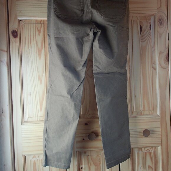 DULUTH TRADING WOMEN' SIZE 8 X 31 BROWN CARGO Canvas Pants - Picture 4 of 4